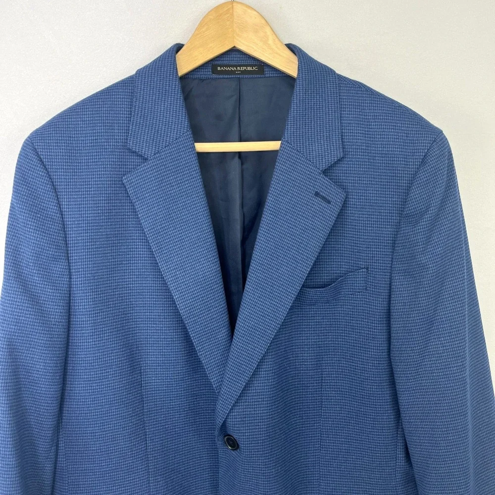 NWT Banana Republic Factory Tailored Fit Suit 2 Pc Blue Houndstooth 42S 34x30